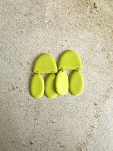 Load image into Gallery viewer, TROPIQUE STATEMENT EARRINGS