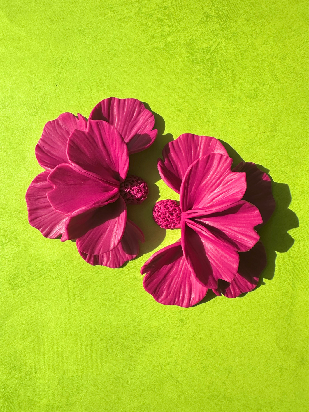 PREORDER: MINI MICAÉLA STATEMENT EARRINGS (Orchid)
